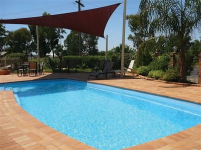 VISIT BUSINESSLISTING Abel Tasman Motor Inn Pool