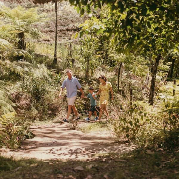 Family exploring Burrendong Botanic Garden and Arboretum