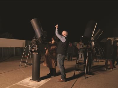 Dubbo Observatory night sky viewing through 9 telescopes